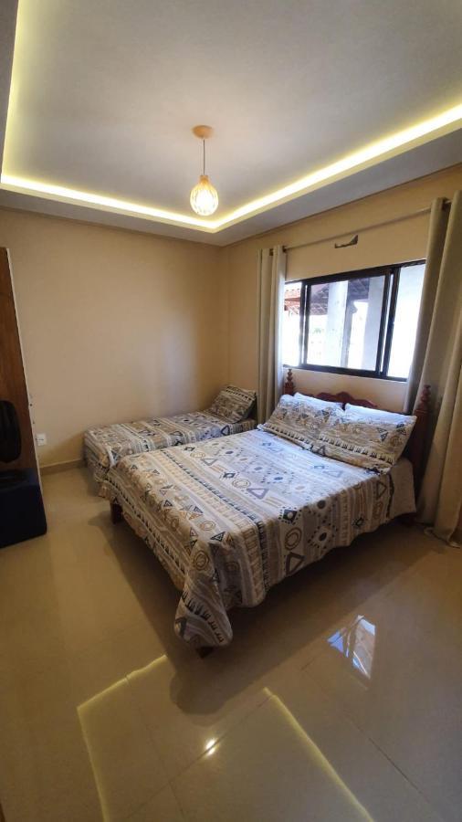 Chale De Campo Em Condominio Fechado 巴纳内拉斯 外观 照片