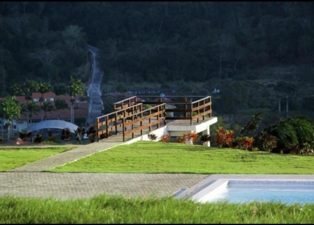 Chale De Campo Em Condominio Fechado 巴纳内拉斯 外观 照片